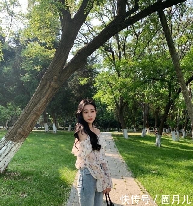  初夏|初夏最美女神系穿搭，清纯色系穿出时髦感，女人味爆棚