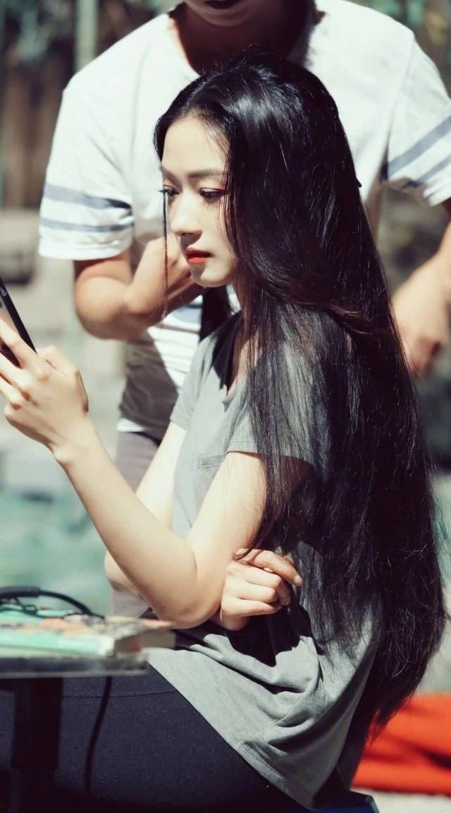  七月|壁纸：八月要比七月更快乐！