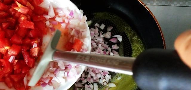  意大利|番茄虾仁意大利面，孩子想吃意大利面不用买，简单营养自己做