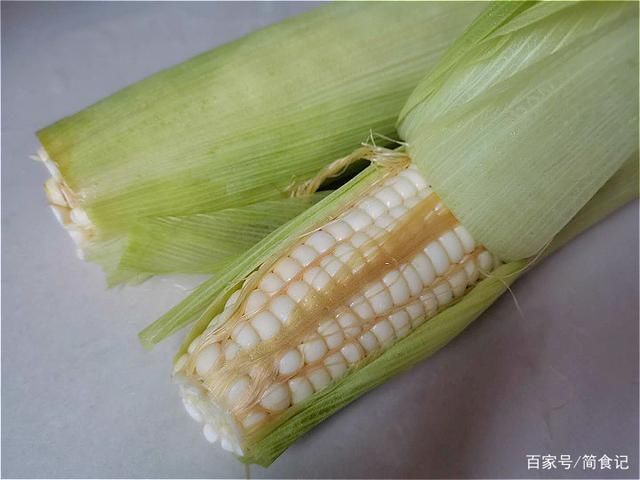  新鲜|新鲜玉米，直接冷冻是大错！饭店大厨都这样做，放1年照样新鲜！
