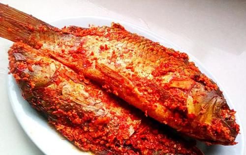 米豆腐|到湘西旅游,这八大当地美食让你体验边城的独特滋味