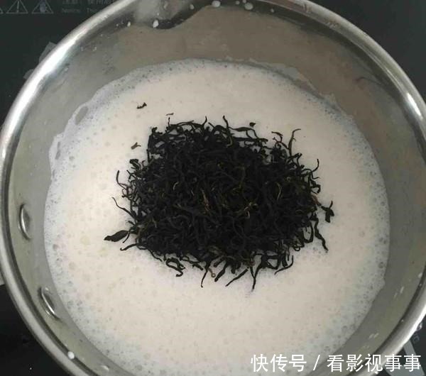 芋圆奶茶|孩子想喝奶茶，老婆在家就搞定了，做法超简单，孩子喝了2大杯