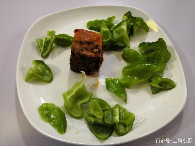 胃口|秋季下饭菜,当属这道菜,简单没难度,鲜香辣,越吃越有胃口