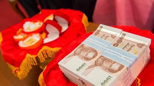 结婚|32岁剩女哭诉男友为了不给彩礼，把我熬成大龄剩女，太寒心