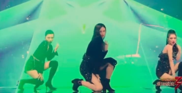  杜华|沈梦辰被淘汰出局，杜华的反应转变大，网友：难道有内幕