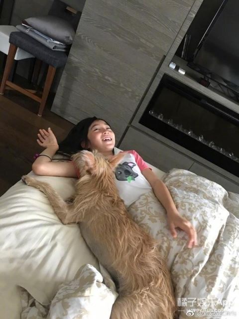  记得|还记得《爸爸去哪儿》的夏天吗？她现在长这样