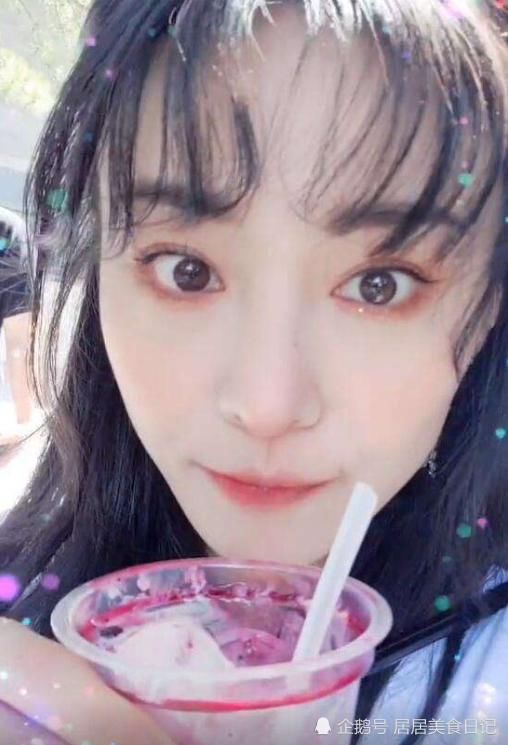  郑爽|郑爽被拍吃雪糕！看清一支多少钱后，网友：明星的真实消费！