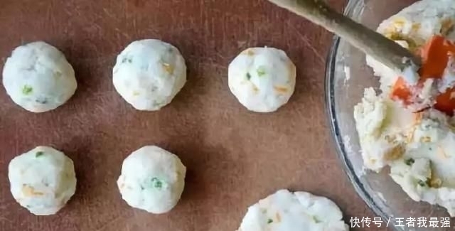  煎饼果子|这才是煎饼果子最好吃的做法,煎饼香,果子酥,比外面卖的还好吃