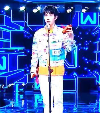  选秀节目|令人窒息的综艺迷惑行为《少年之名》