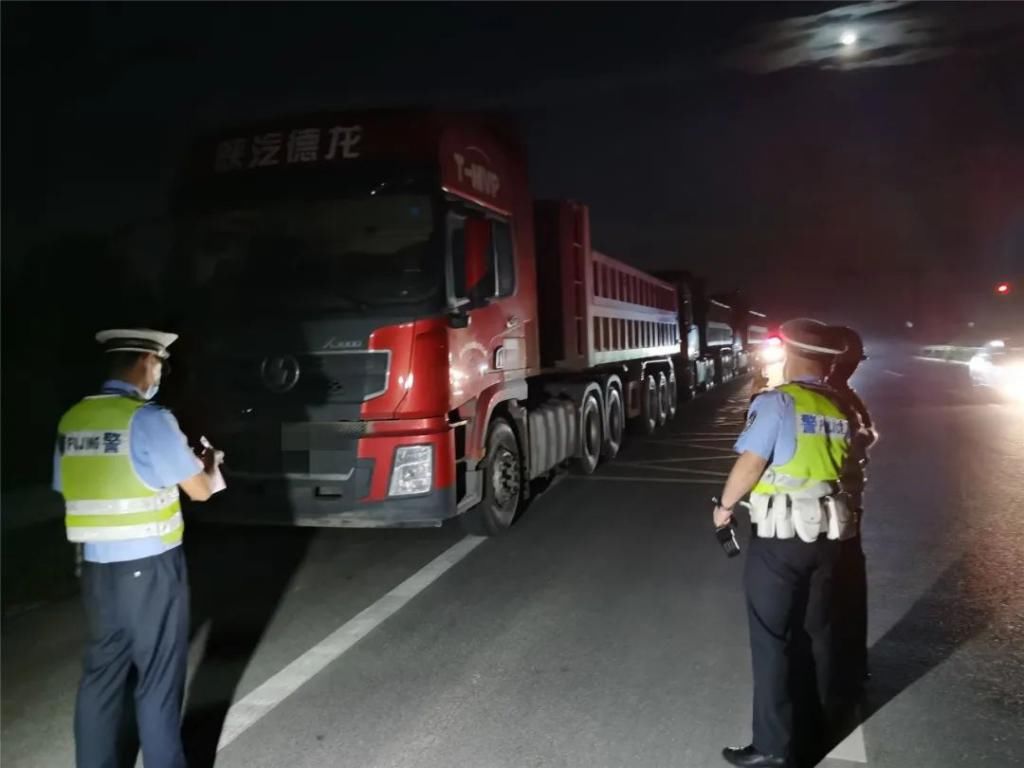 整治|冲刺全国文明城市“二连冠”丨联合整治在行动！