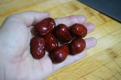  凉拌菜|这菜初秋才上市，形似猫耳脆又鲜，10元买四斤，炒菜拌菜属它香