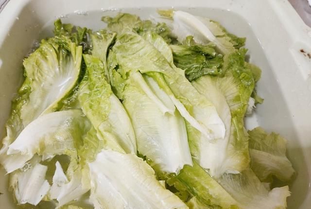 不再|蒜蓉生菜,不再用炒了,这样做,比肉还好吃,赶紧试试吧