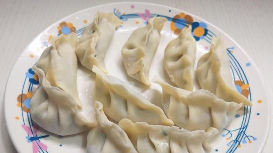  饺子|儿子点名要吃这个馅的饺子, 香气四溢, 简单一蒸就出锅, 营养极高