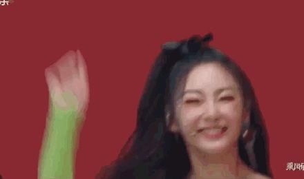 女人真|张雨绮再次第一，美丽笨女人真就这么吃香？