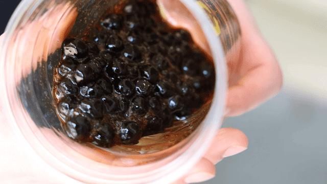 芋圆|芋圆燕麦奶茶,一杯4层楼,学会这3个动作才能喝…