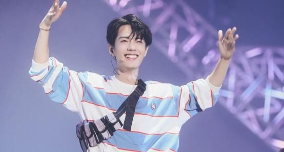  角儿|肖战《余年》响彻东方卫视，舞蹈版本问世，这才是真正的“角儿”