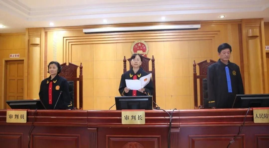 建议|中途离职的员工应否获得年终奖？法官有个很好的建议……