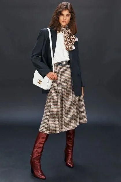 好看|今秋西装外套火了,这么穿好看又高级,时髦炸了