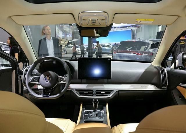  静如|真正耐开的比亚迪SUV，丐版自动挡，稳过汉兰达，车内静如图书馆