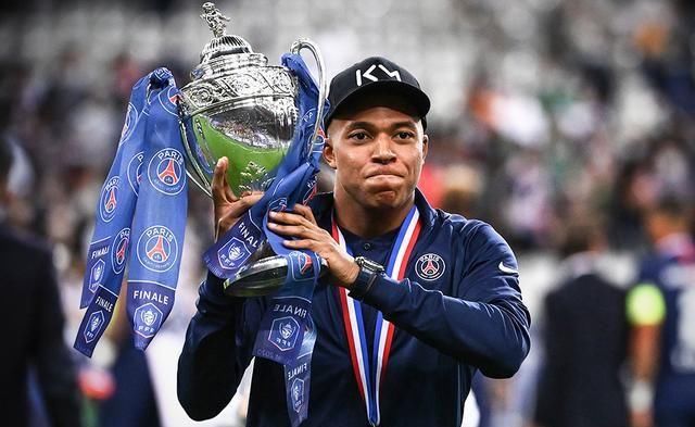  姆巴|RMC：姆巴佩右脚踝扭伤严重，并未伤到韧带