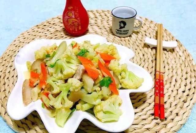 儿子|花菜就这样吃,夏天清淡还有营养,我儿子点名要吃的菜