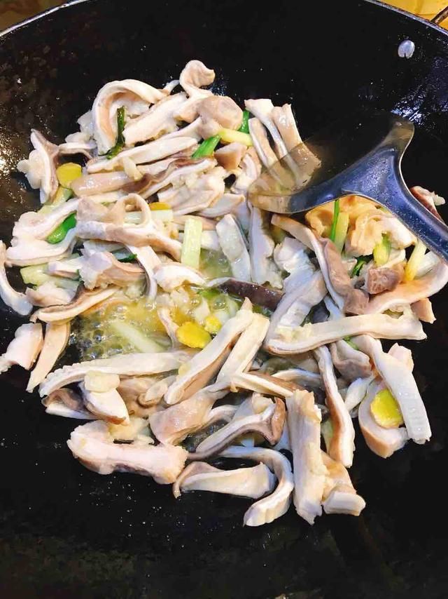 肉贩|它是猪身上“最值钱”的一块肉,肉贩偷偷留着吃,识货的抢着买