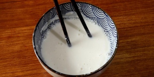 搅拌均匀|这是芋头汤的做法,与小海鲜巧妙搭配,太好喝了,鲜上加鲜