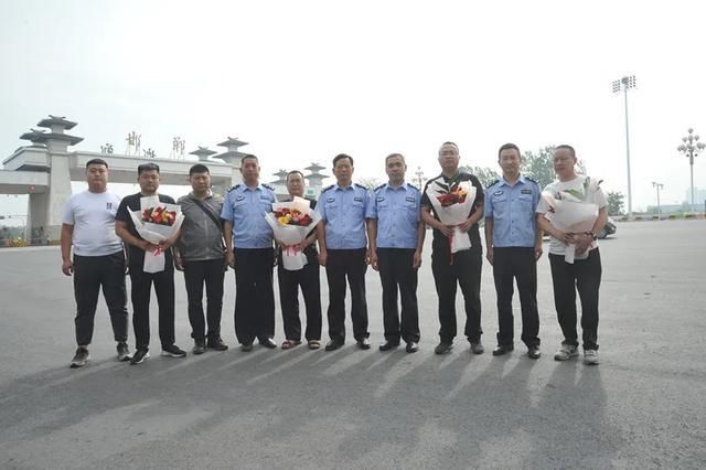  民警|21年追凶路，他在睡梦中被民警抓获