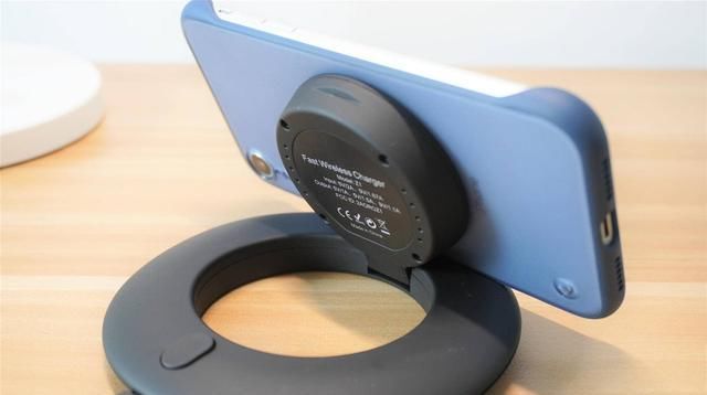 boway|别说我不告诉你, boway Z1折叠无线充电器, 改变你的充电习惯