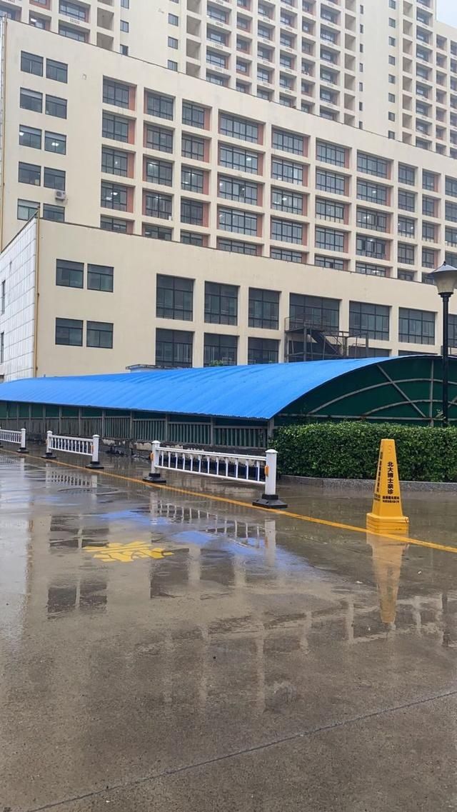 服务|真心服务赢信任,居民物业共建美丽家园