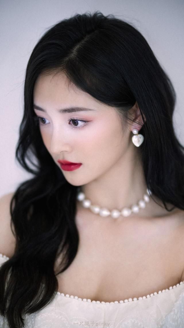  携手|内地版《想见你》将翻拍，陈立农周洁琼携手，是否能演绎经典