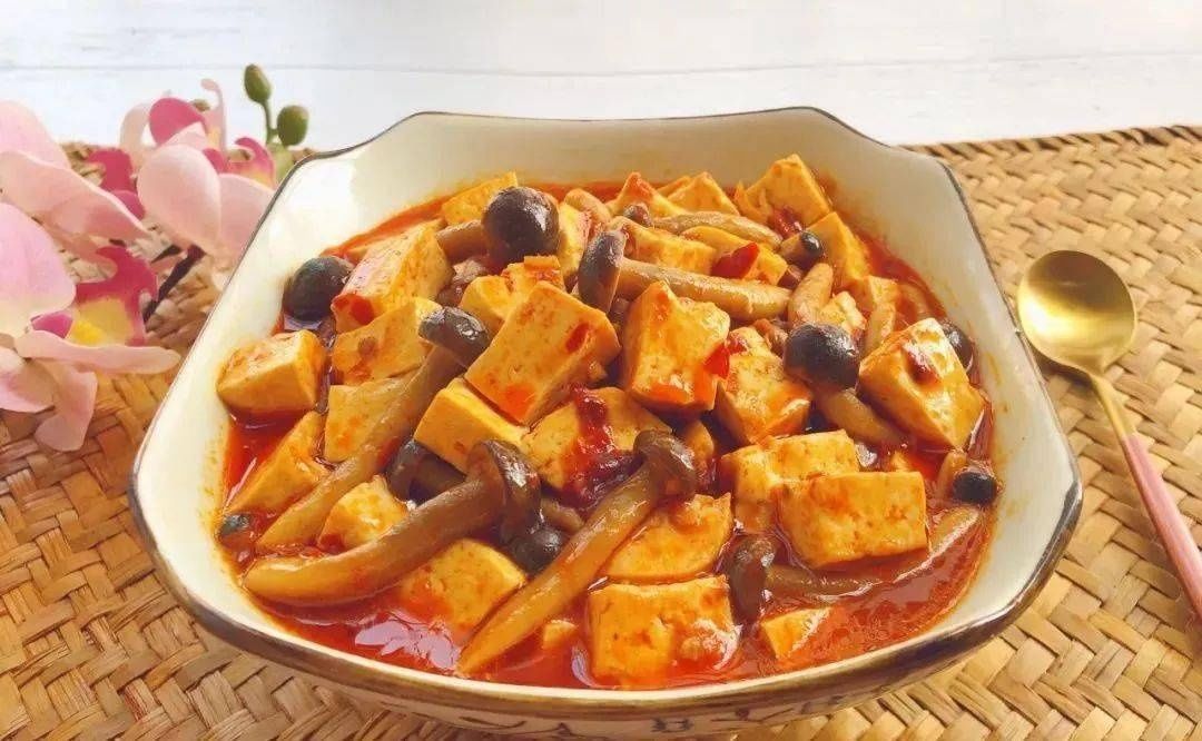 香嫩|鲜香嫩滑的菌菇麻婆豆腐，便宜又下饭，百吃不厌！