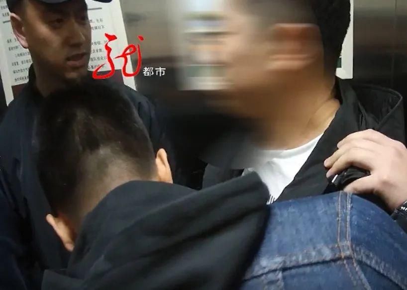  丁某团伙|长年霸占线路、敲诈勒索、强迫交易的霸“道”团伙被一网打尽！