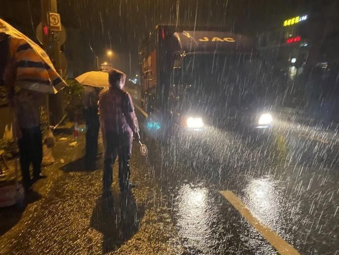 店老板娘|缉拿归案!三天四夜,上千人拉网搜山!