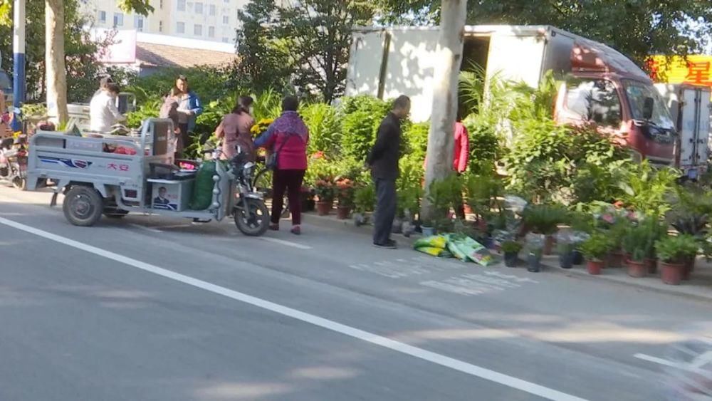 城垣|快来管管！河间这里的马路市场（长卿街、城垣西路等）……