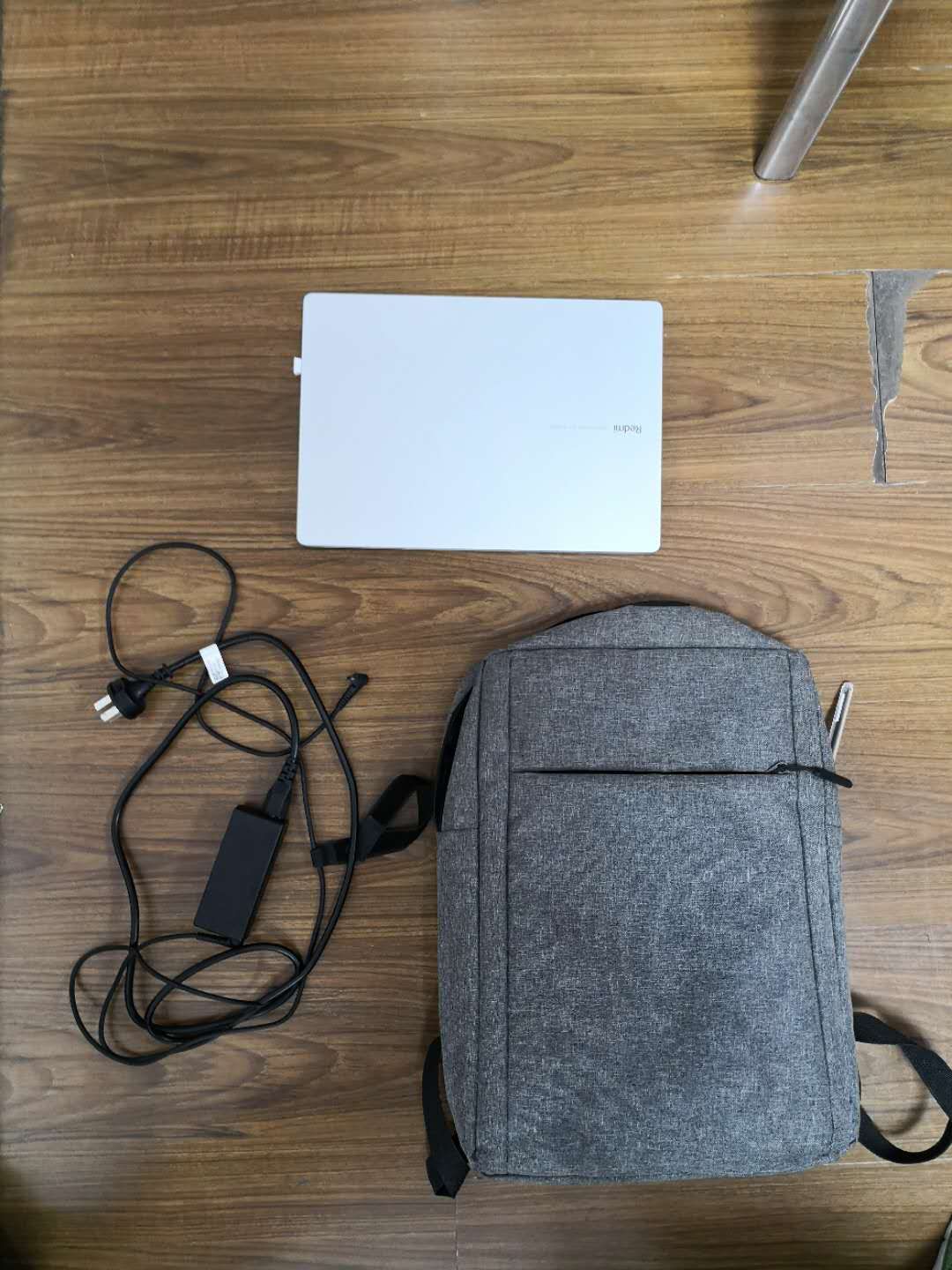 上门|因房屋租赁与中介产生纠纷，95后情侣上门盗走无关员工电脑