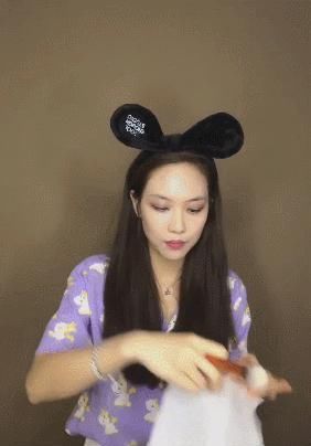 行走|没成团的王霏霏,却成了“行走的种草机”?