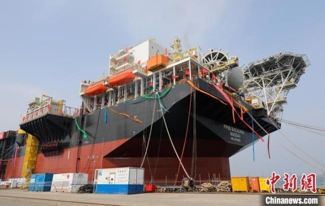 全球首艘M350型浮式生产储卸油船在辽宁大连开启首航