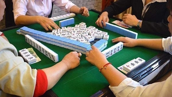  女子|女子打麻将一个月输掉几十万 安装摄像头后 发现果然有蹊跷