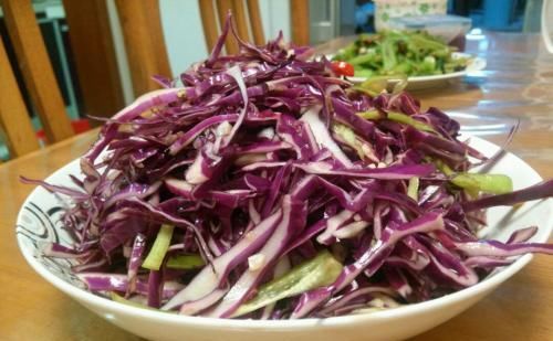 韭菜|甘蓝拌青椒丝,香辣鱿鱼圈,韭菜炒河虾的做法