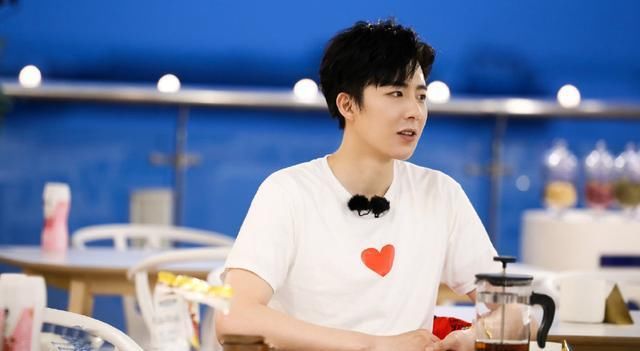  节目组|中餐厅4频出昏招，送走冯伟卡斯柏引不满，替帮厨刘宇宁捏一把汗