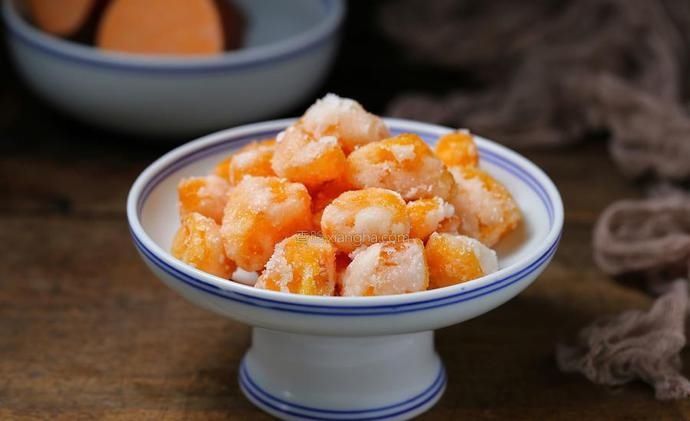 做法|红薯别只用来熬粥,试试这种做法,清甜酥脆饱腹减脂