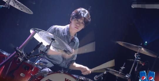  王艺瑾|胡宇桐挖坑，王艺瑾猝不及防，武星有点怂，不敢对视郑乃馨