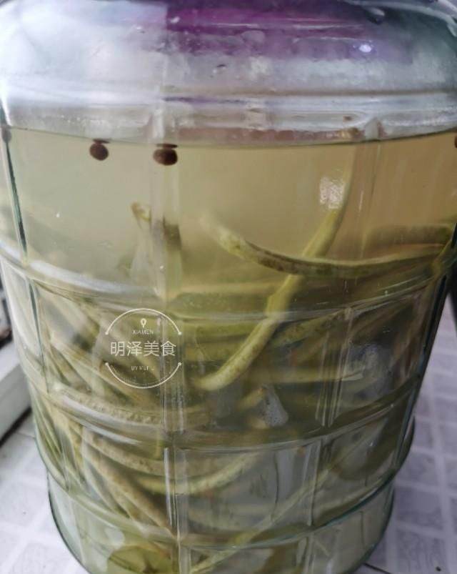  酸豆角|制作泡酸豆角，需要掌握三个要点，豆角酸脆味道纯正