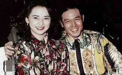  街头|倒霉的胡慧中，烧伤差点毁容，初恋横死街头，丈夫贪污坐牢