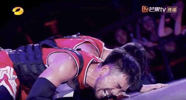 满屏|满屏都是行走的荷尔蒙，这群热血少年我太可了