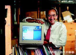 贝佐斯|亿万富豪丈夫出轨,她潇洒离婚后从“主妇”变美国女首富?!