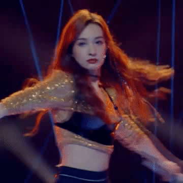  打回|吴昕在浪姐中逆袭，重回主持界却打回原形，本质还是业务能力欠缺