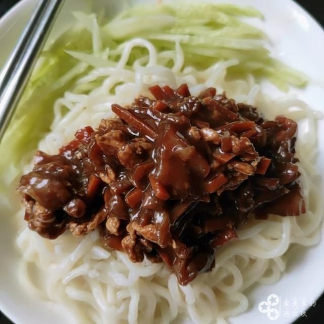  不用|麻麻再也不用担心我不吃胡萝卜了！自创素炸酱。