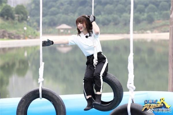  金波波球|影院复工消息引起热议 姬存希与奔跑吧迎来电影节